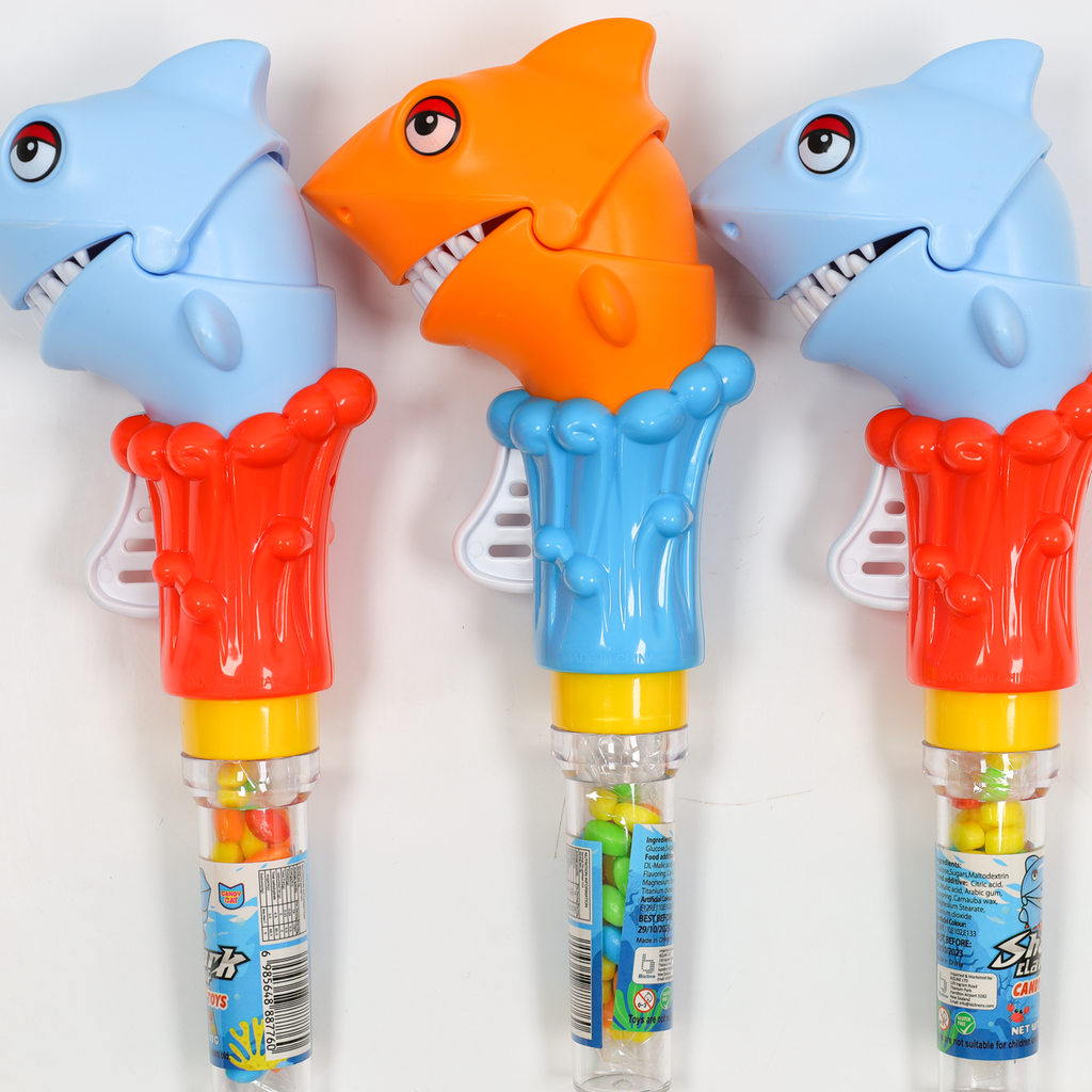 shark toy, shark toy with candy, shark candy, shark lollies